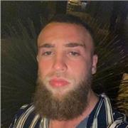 Étudiant offre des cours de Français pour des débutants